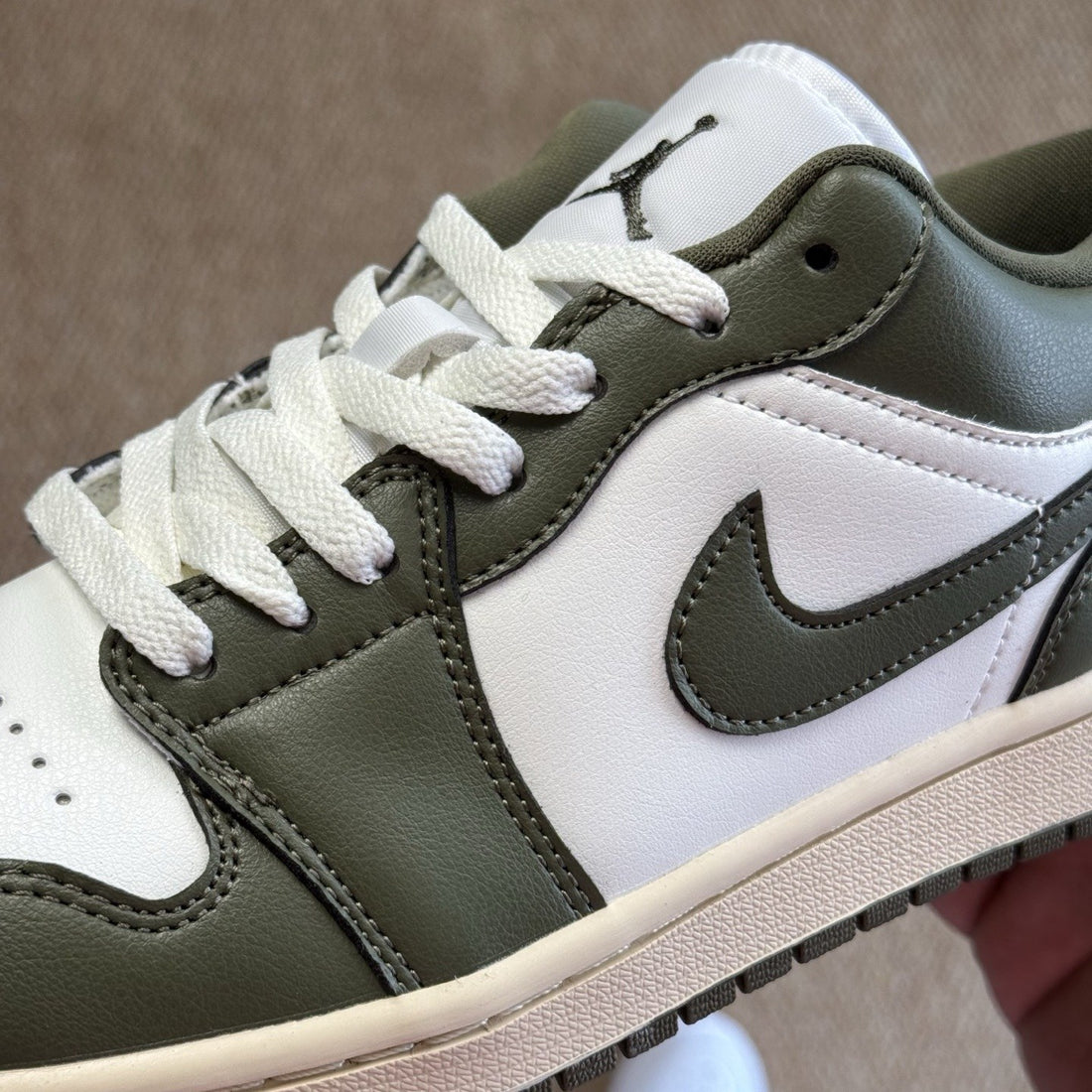 Air Jordan 1 Low Medium Olive
