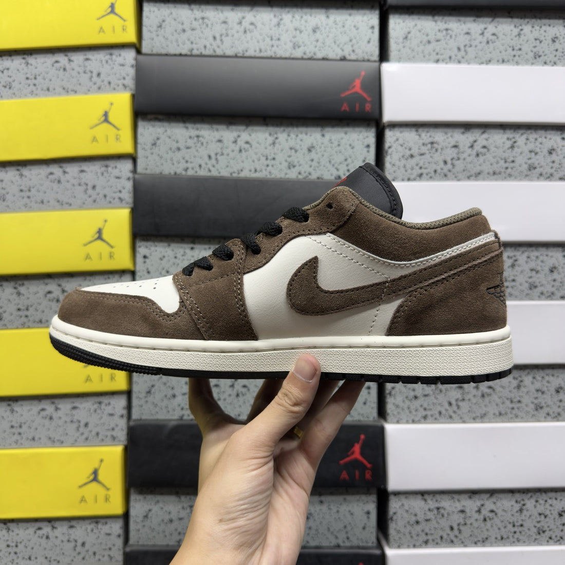 Air Jordan 1 Low Mocha Suede