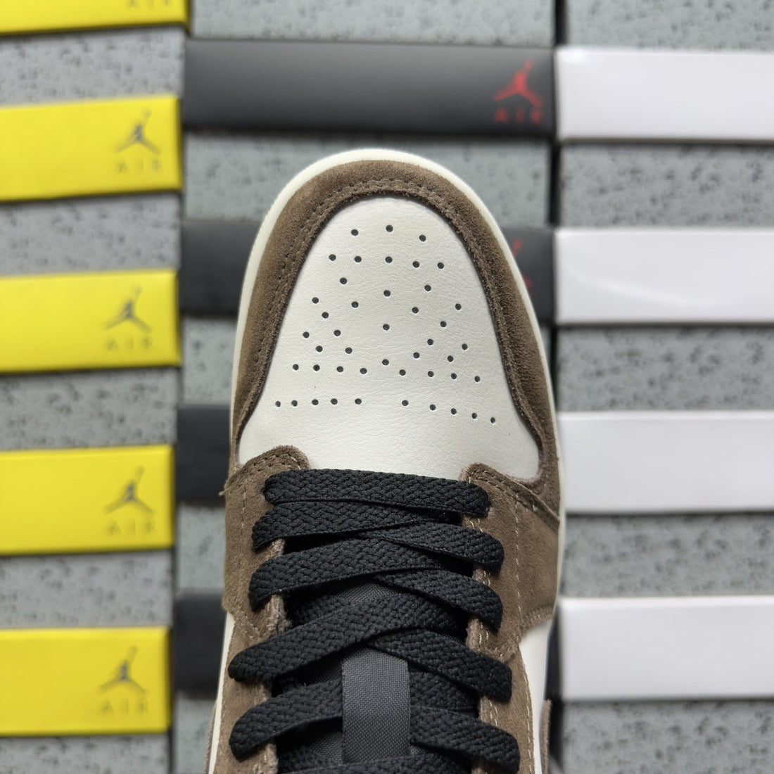 Air Jordan 1 Low Mocha Suede