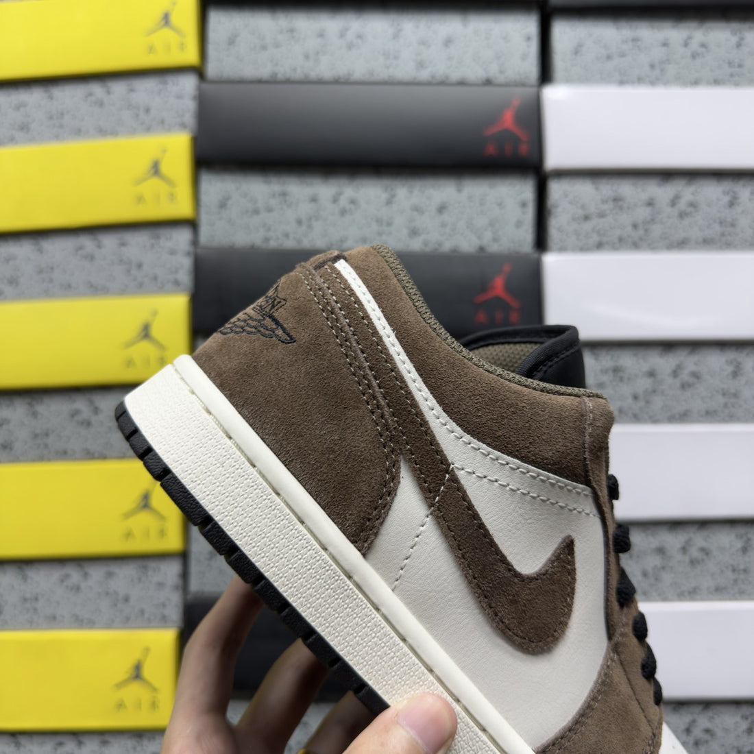 Air Jordan 1 Low Mocha Suede