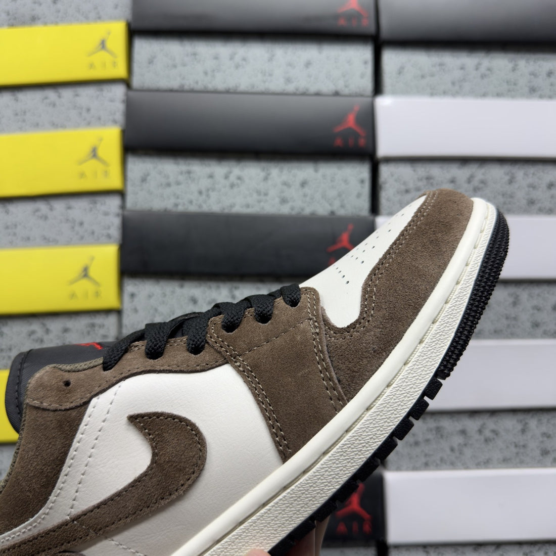Air Jordan 1 Low Mocha Suede