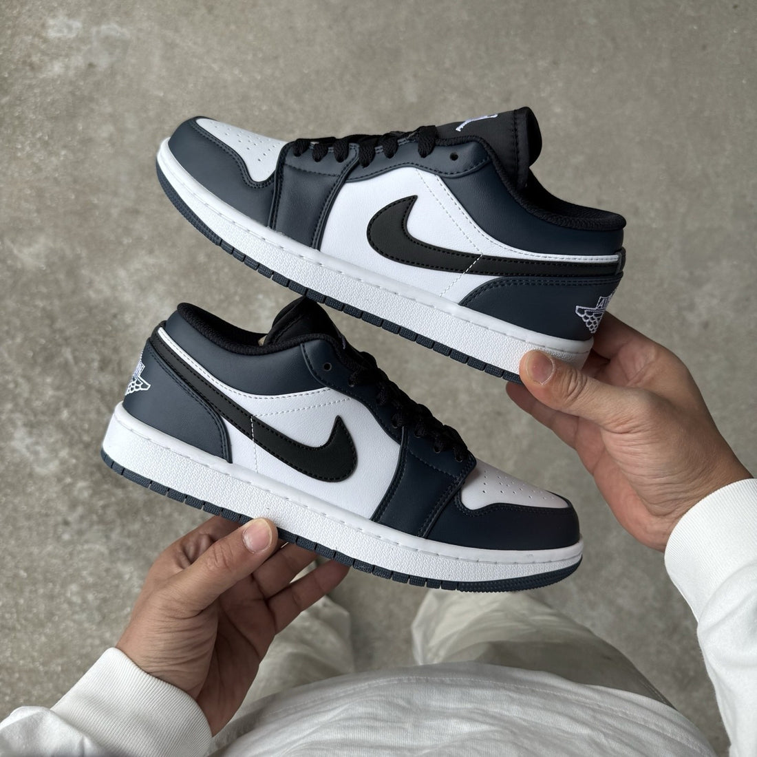 Air Jordan 1 Low Navy Black Toe
