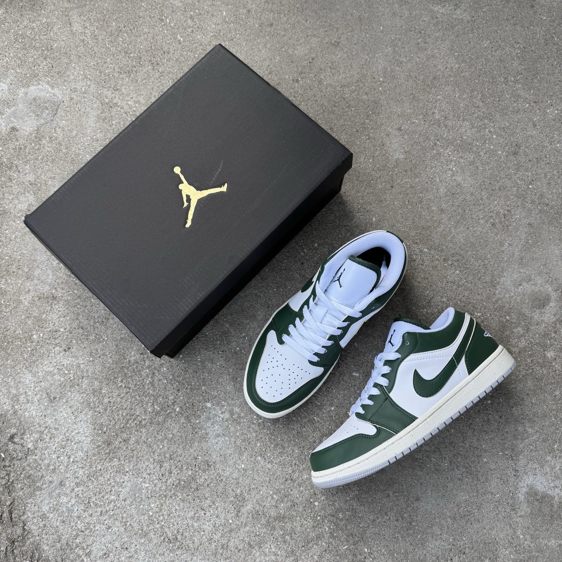 Air Jordan 1 Low Noble Green