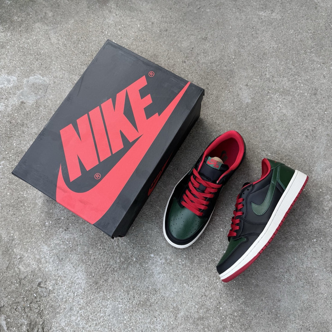 Air Jordan 1 Low OG Black Pine Red