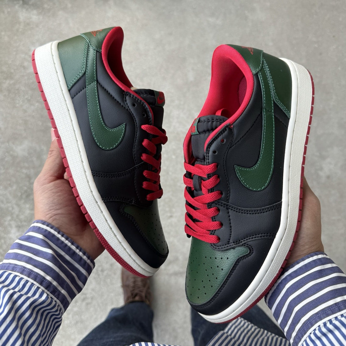 Air Jordan 1 Low OG Black Pine Red