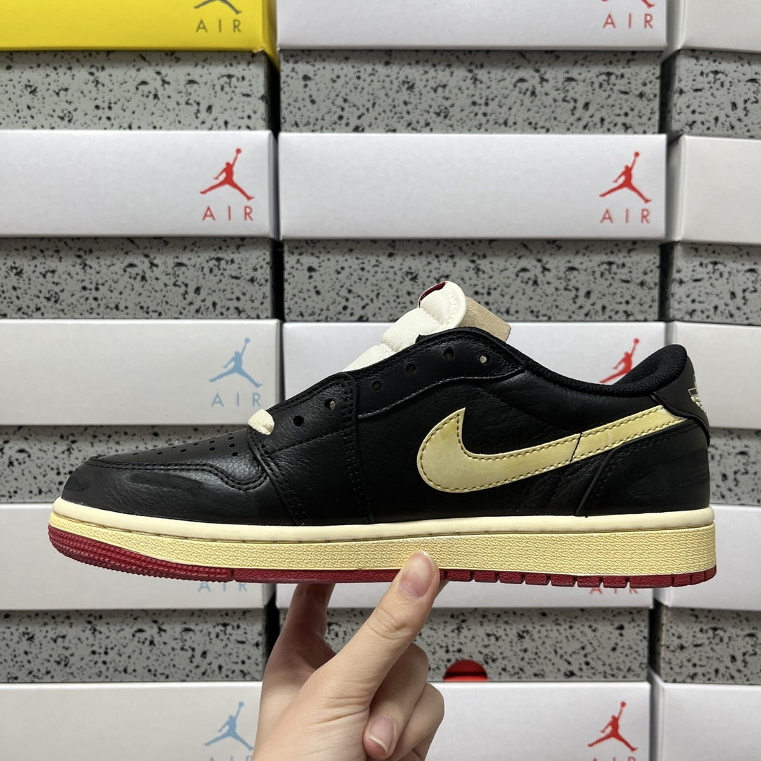 Air Jordan 1 Low OG Black Sail Gold