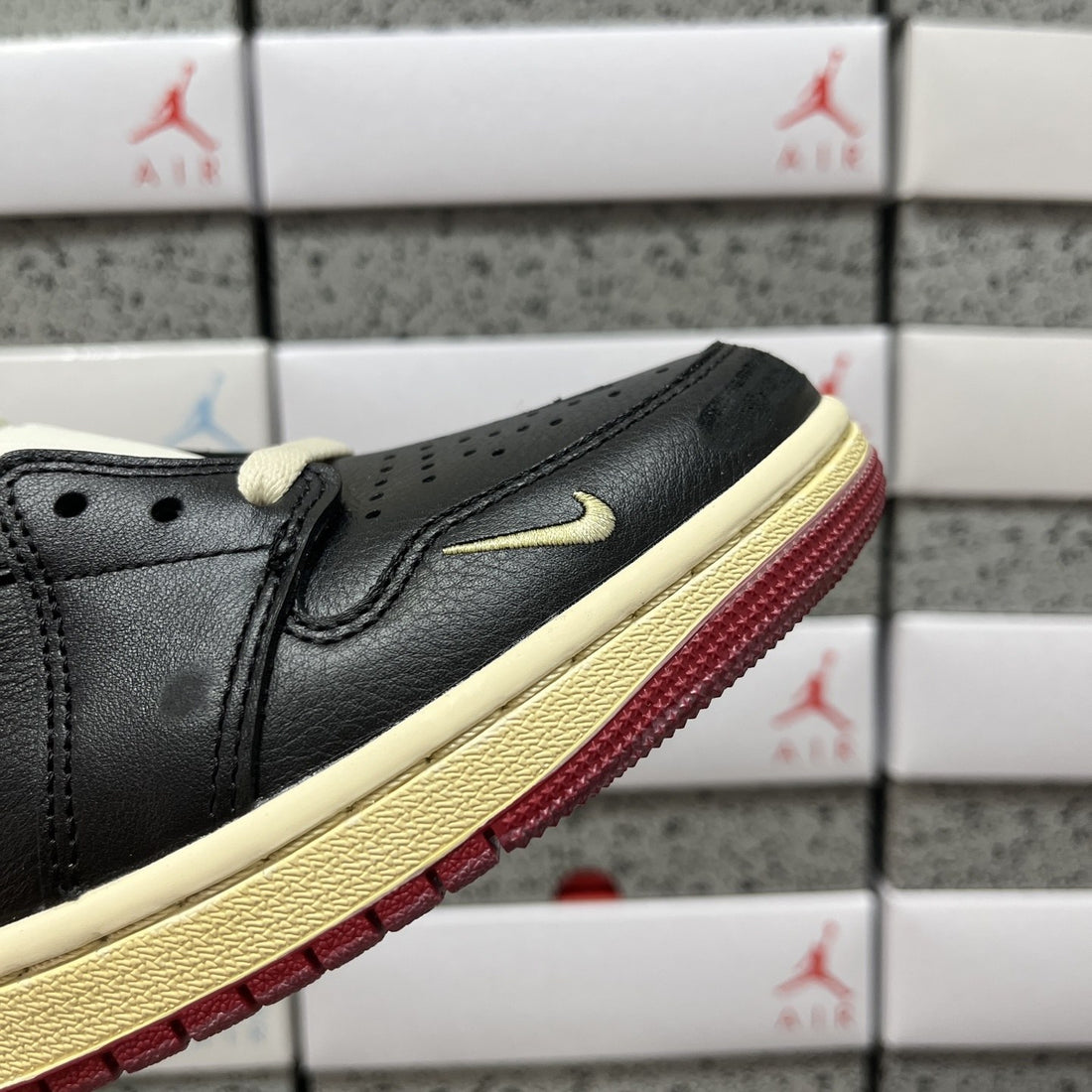 Air Jordan 1 Low OG Black Sail Gold