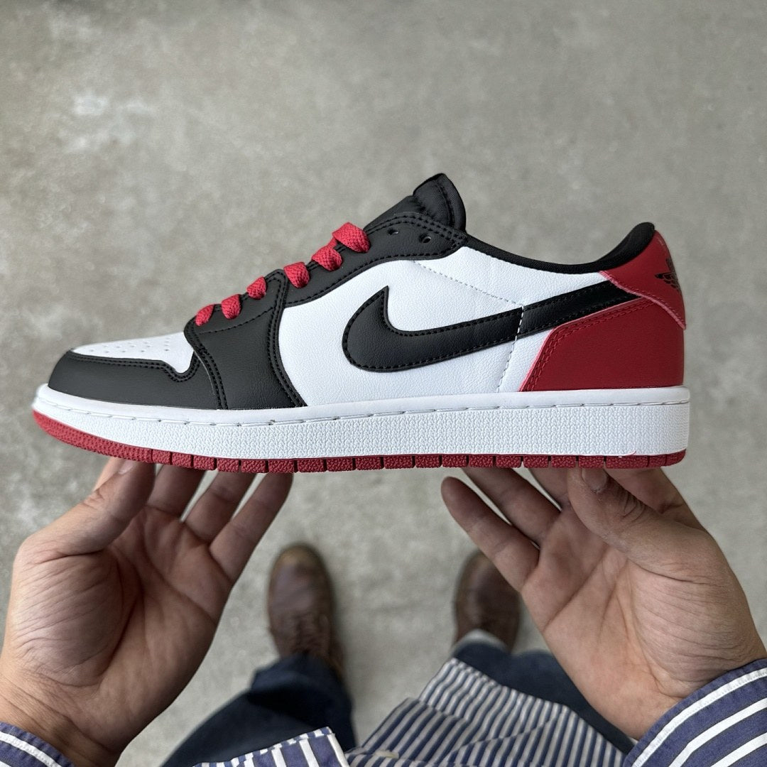 Air Jordan 1 Low OG Black Toe