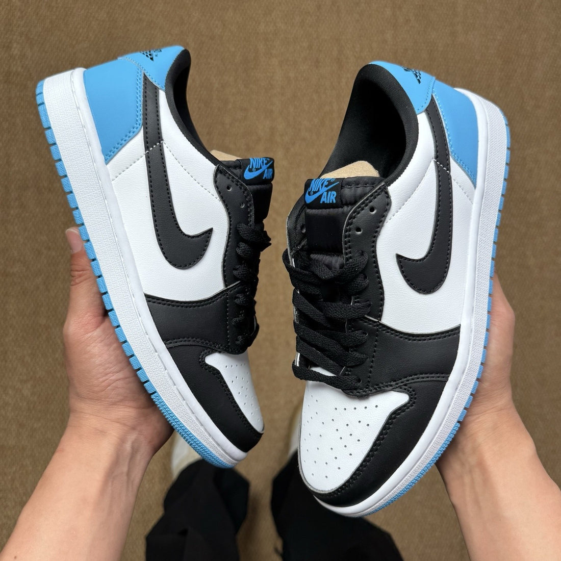 Air Jordan 1 Low OG Black UNC