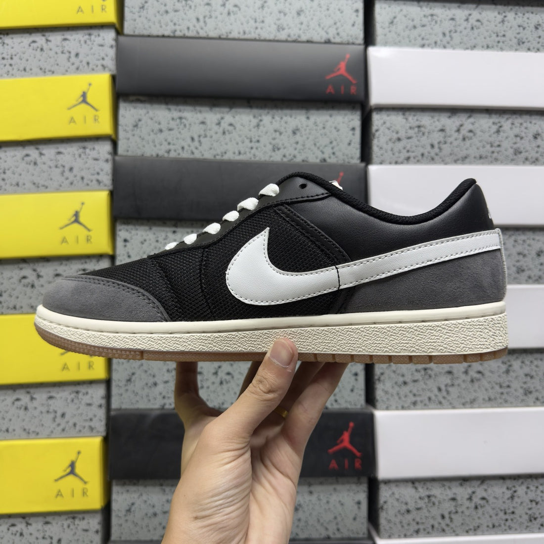 Air Jordan 1 Low OG Black White
