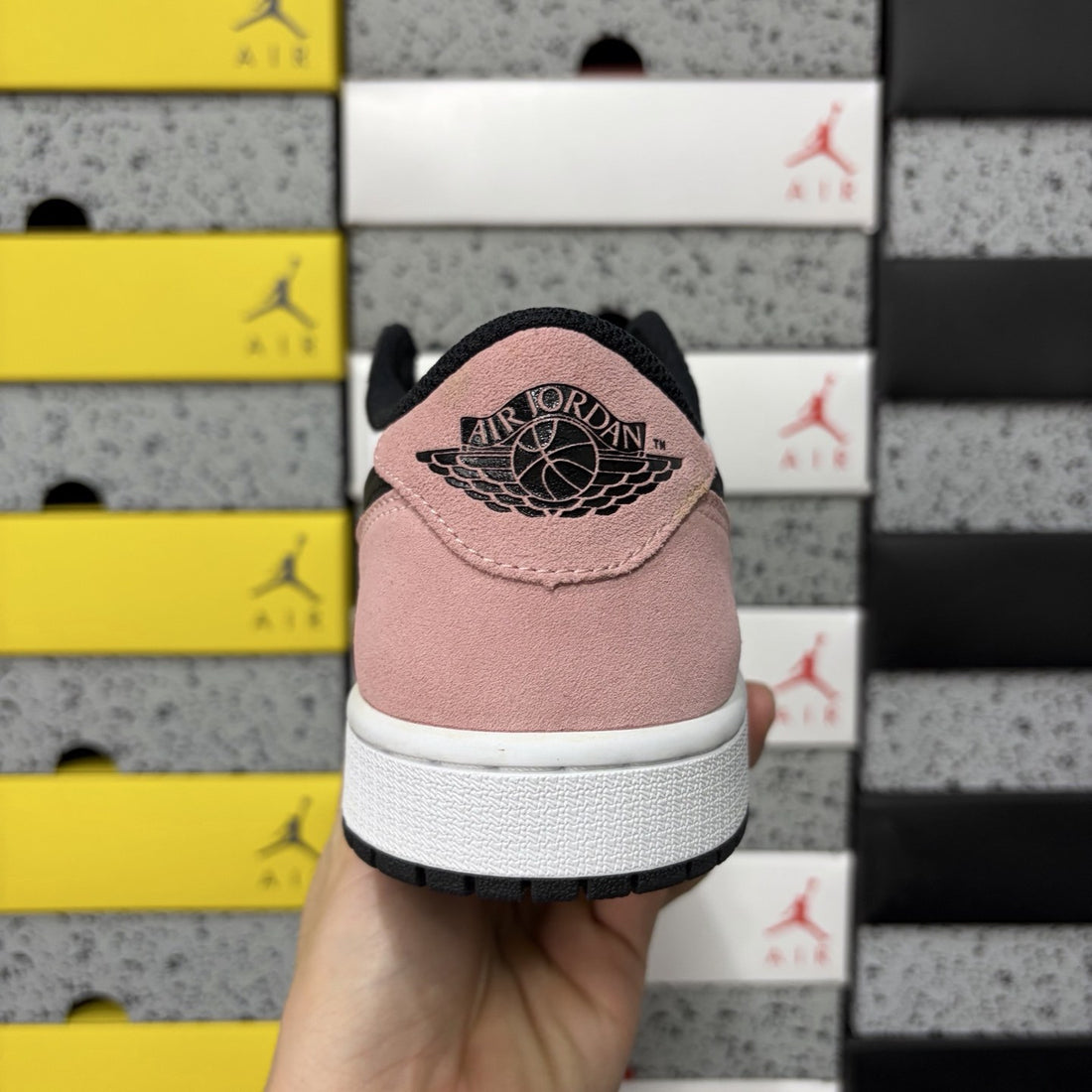 Air Jordan 1 Low OG Bleached Coral