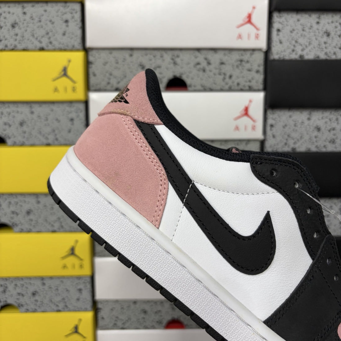 Air Jordan 1 Low OG Bleached Coral