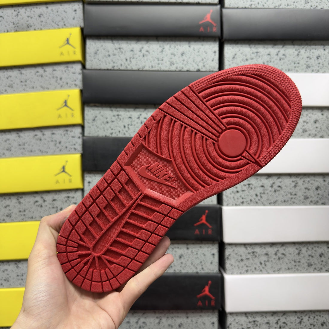 Air Jordan 1 Low OG Bred