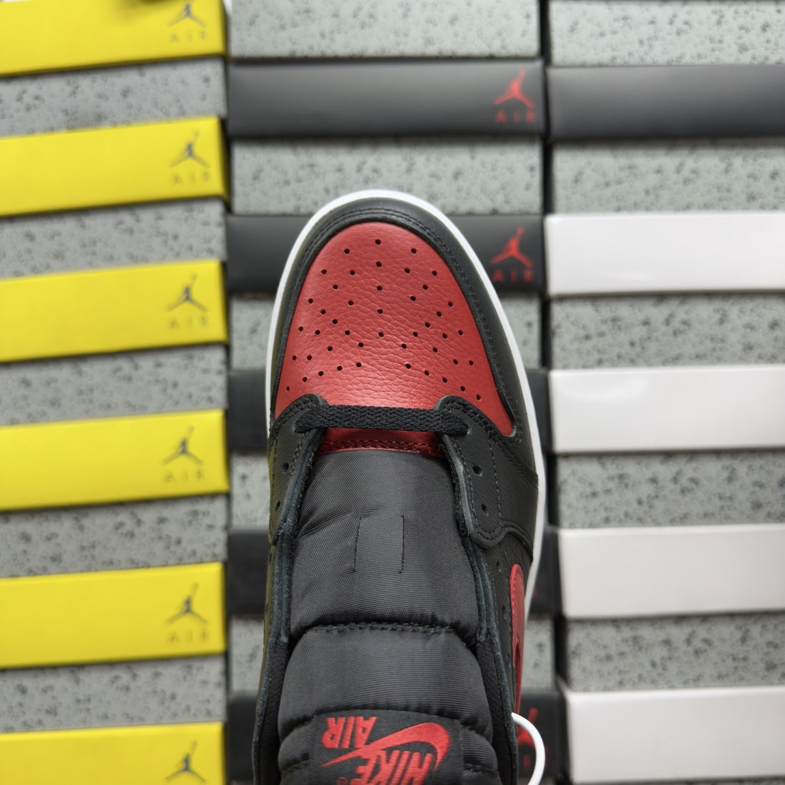Air Jordan 1 Low OG Bred