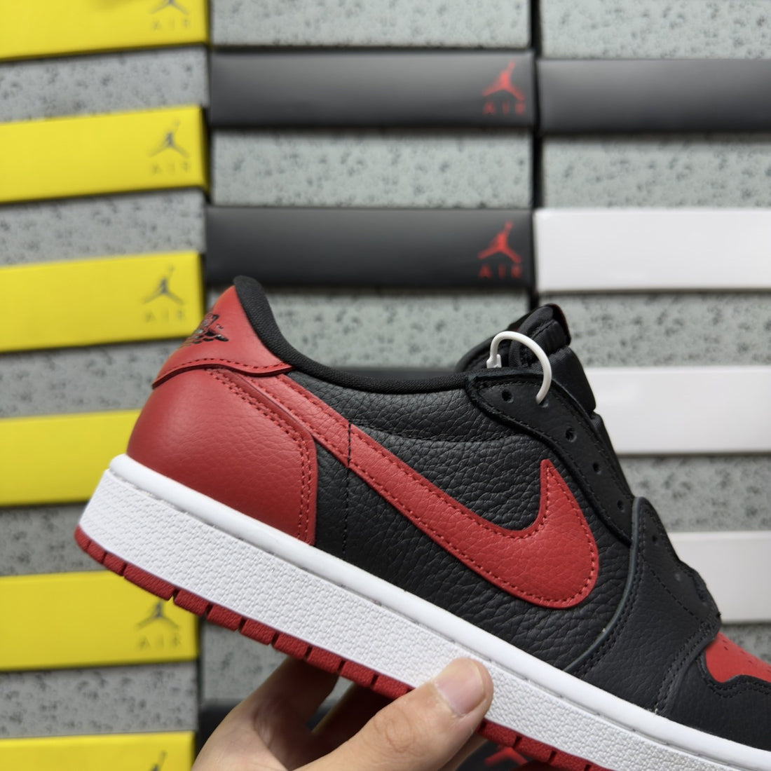 Air Jordan 1 Low OG Bred