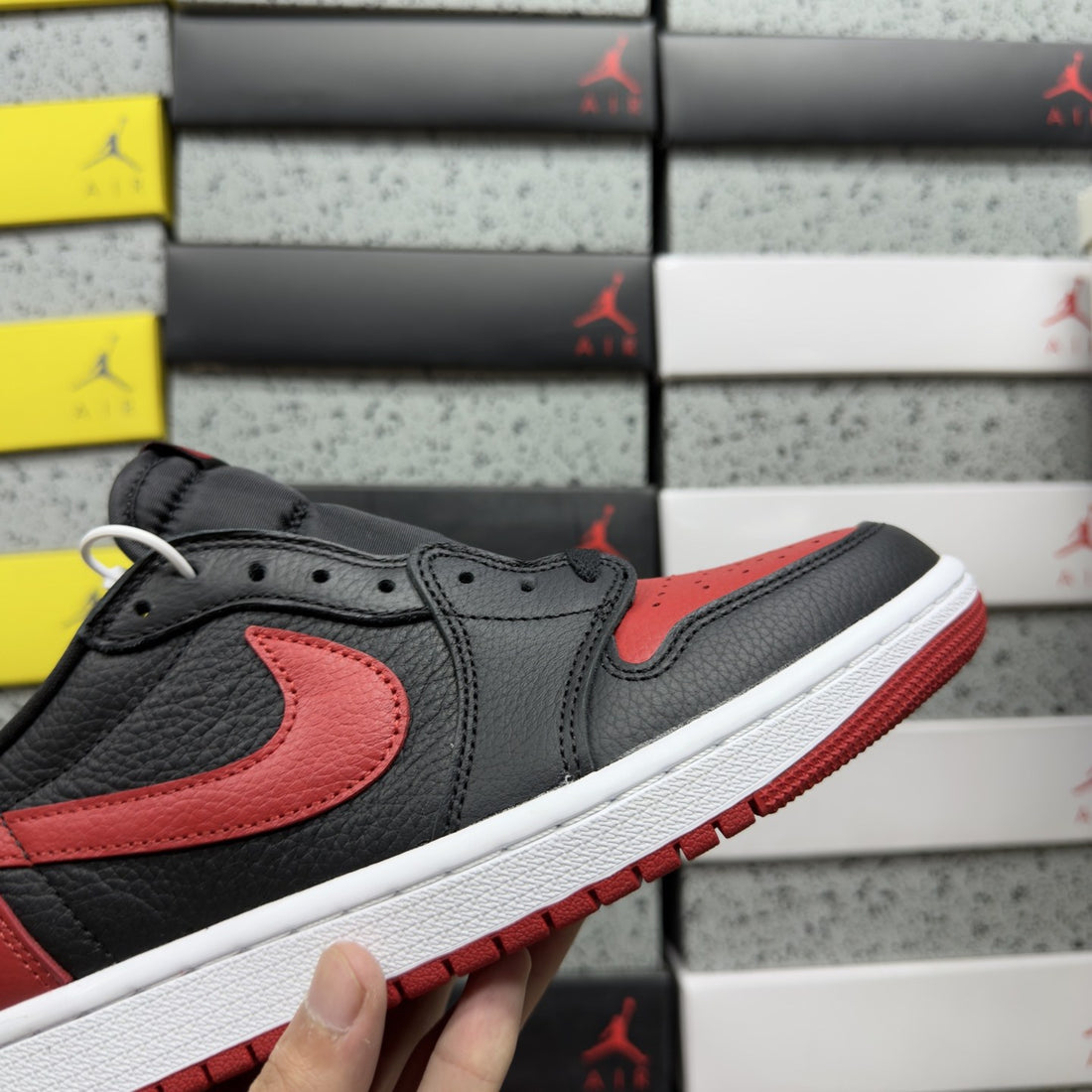 Air Jordan 1 Low OG Bred