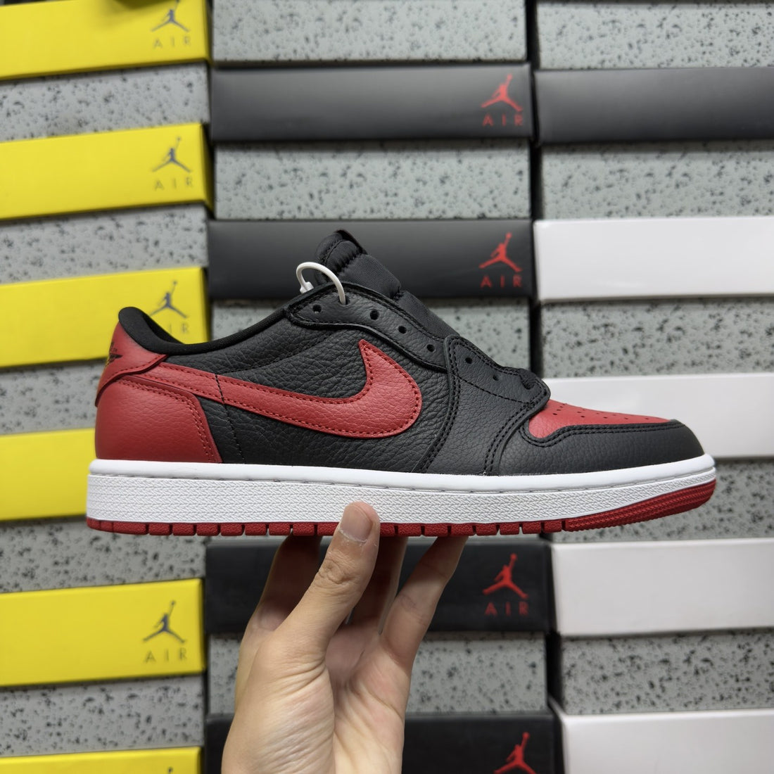 Air Jordan 1 Low OG Bred