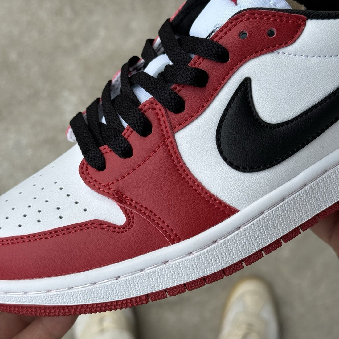 Air Jordan 1 Low OG Chicago