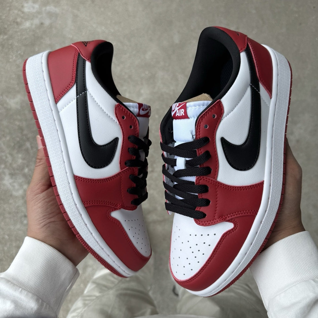 Air Jordan 1 Low OG Chicago