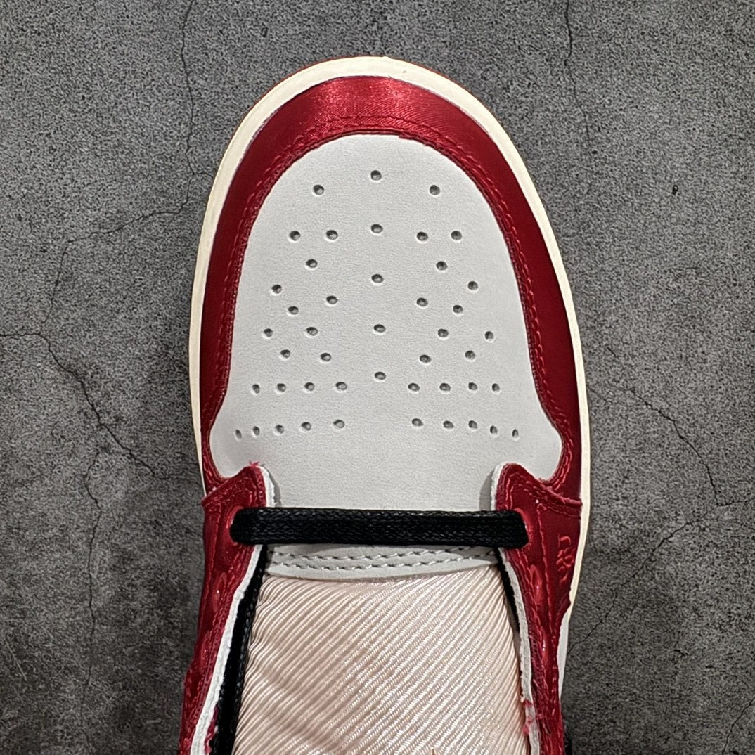 Air Jordan 1 Low OG Chicago Sail