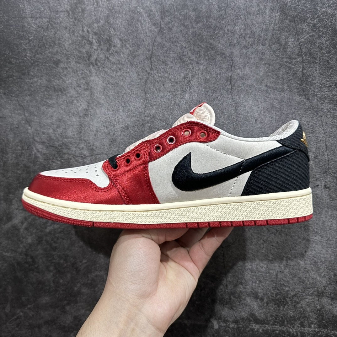 Air Jordan 1 Low OG Chicago Sail