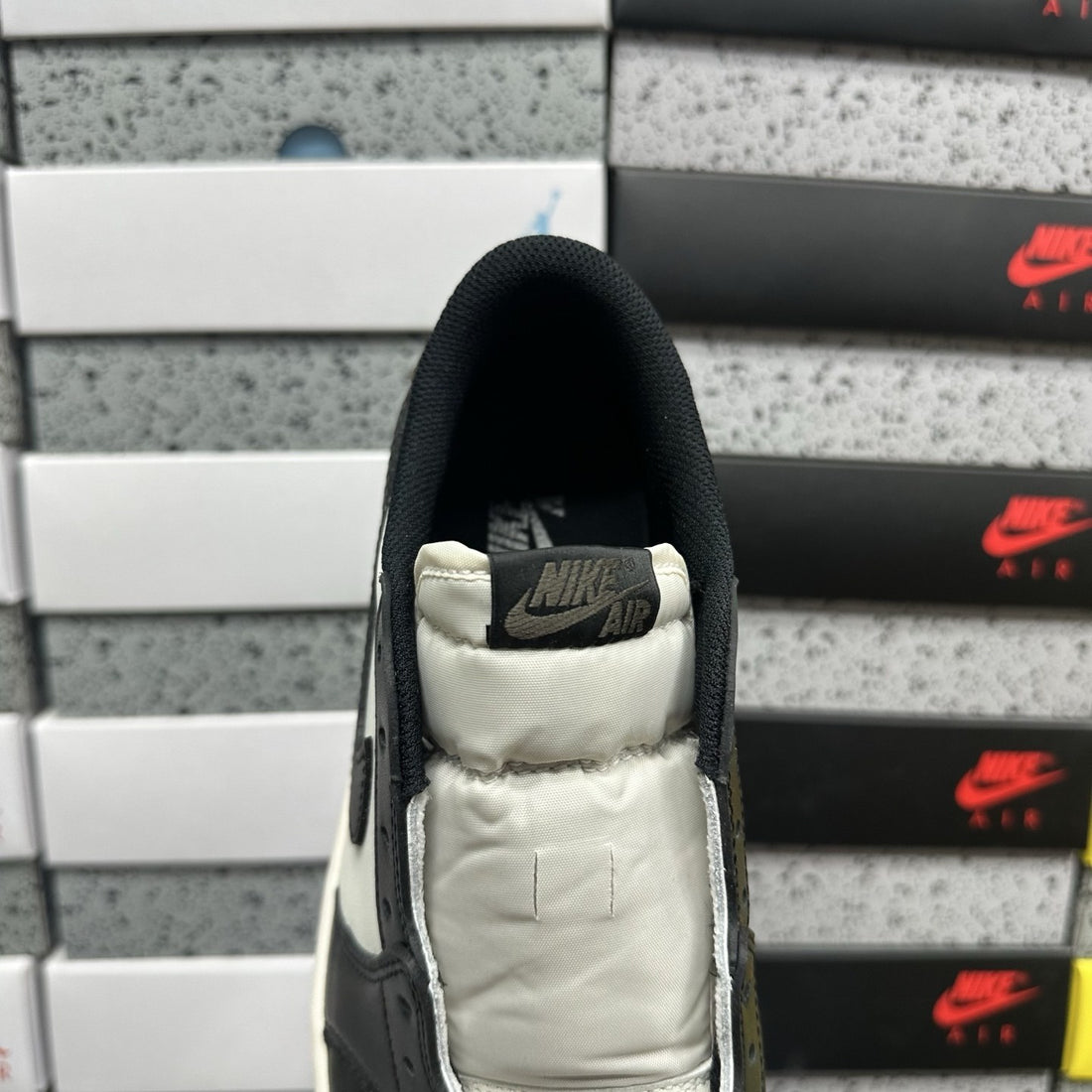 Air Jordan 1 Low OG Dark Mocha