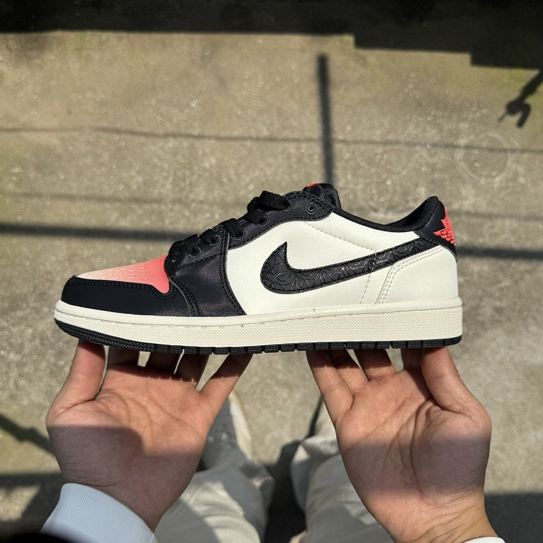 Air Jordan 1 Low OG Infrared Black Toe