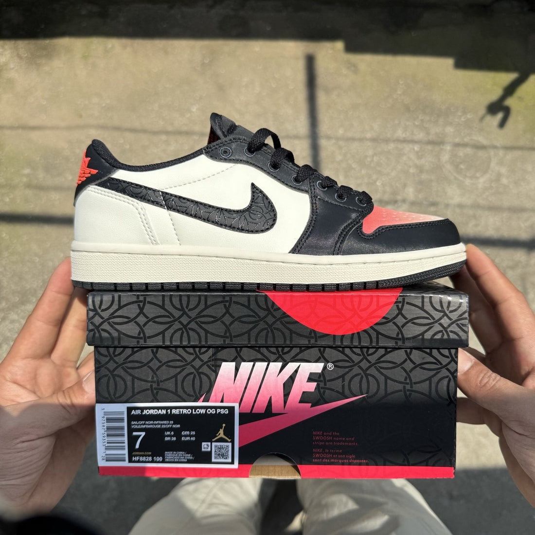 Air Jordan 1 Low OG Infrared Black Toe