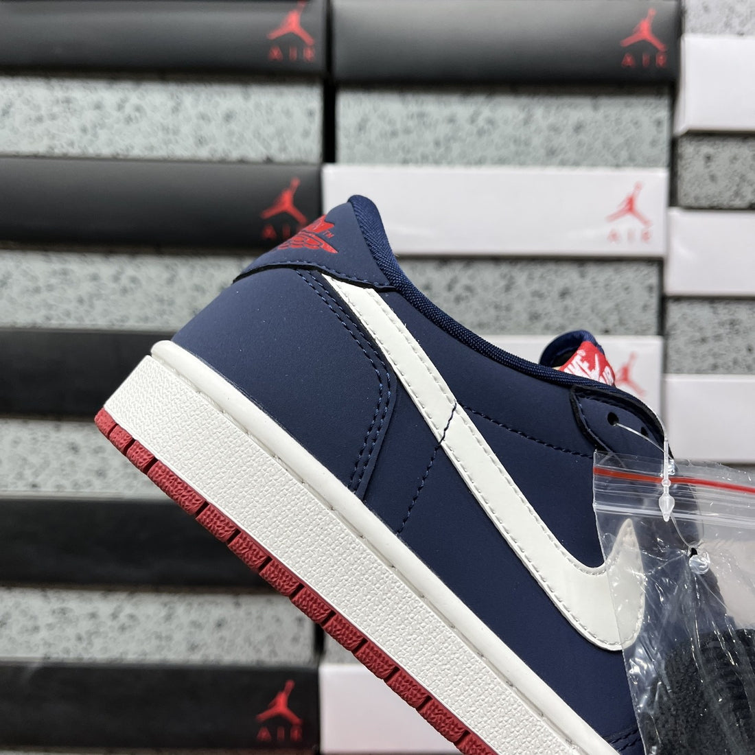 Air Jordan 1 Low OG Midnight Navy