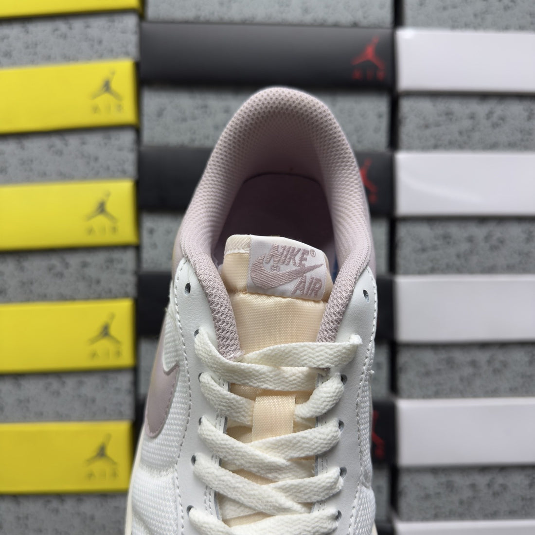 Air Jordan 1 Low OG Pink Grey