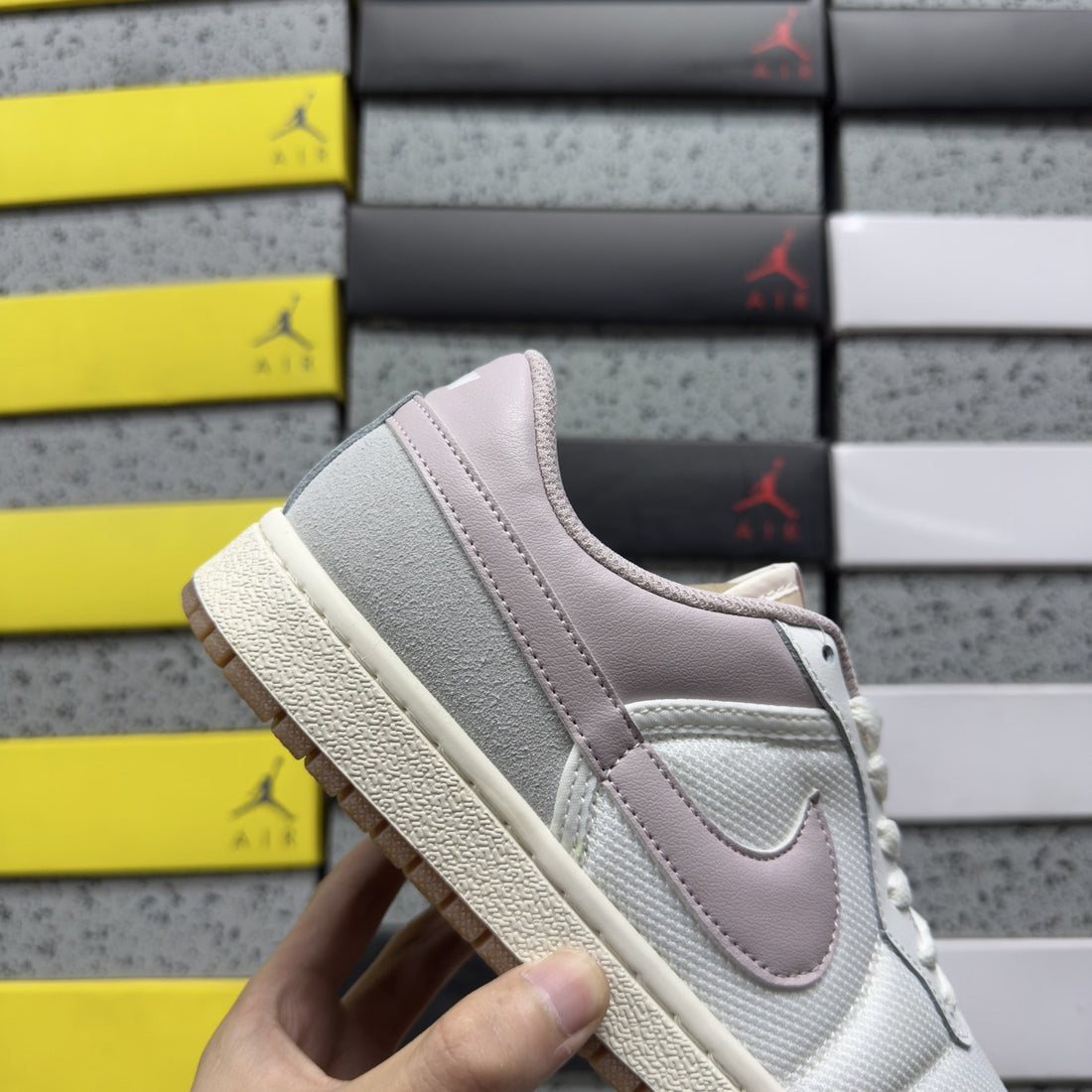 Air Jordan 1 Low OG Pink Grey