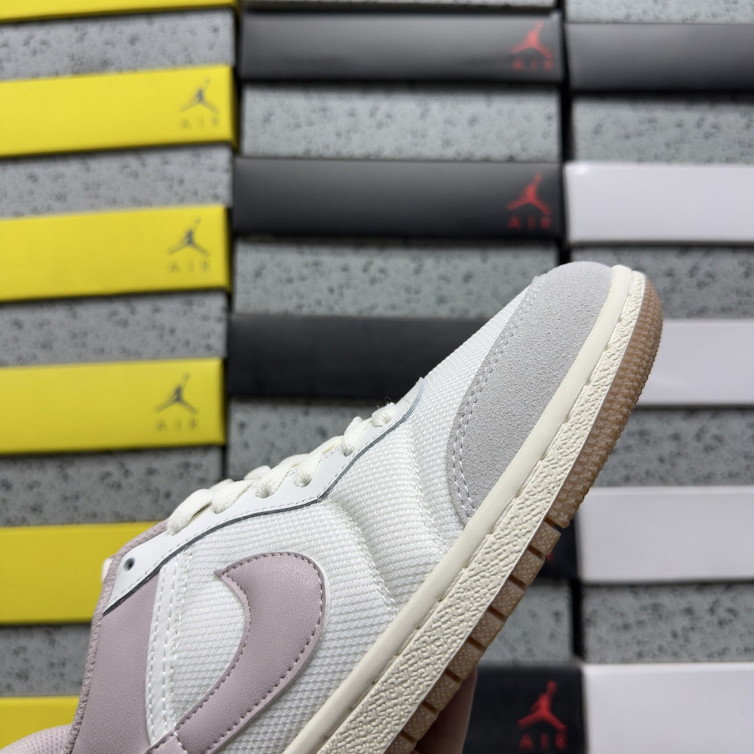 Air Jordan 1 Low OG Pink Grey