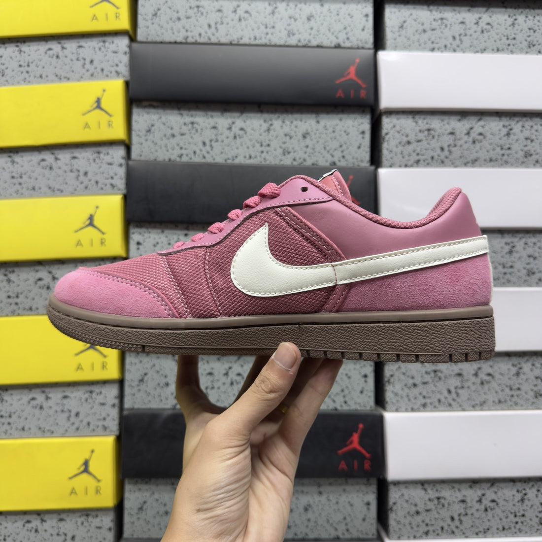 Air Jordan 1 Low OG Pink Suede