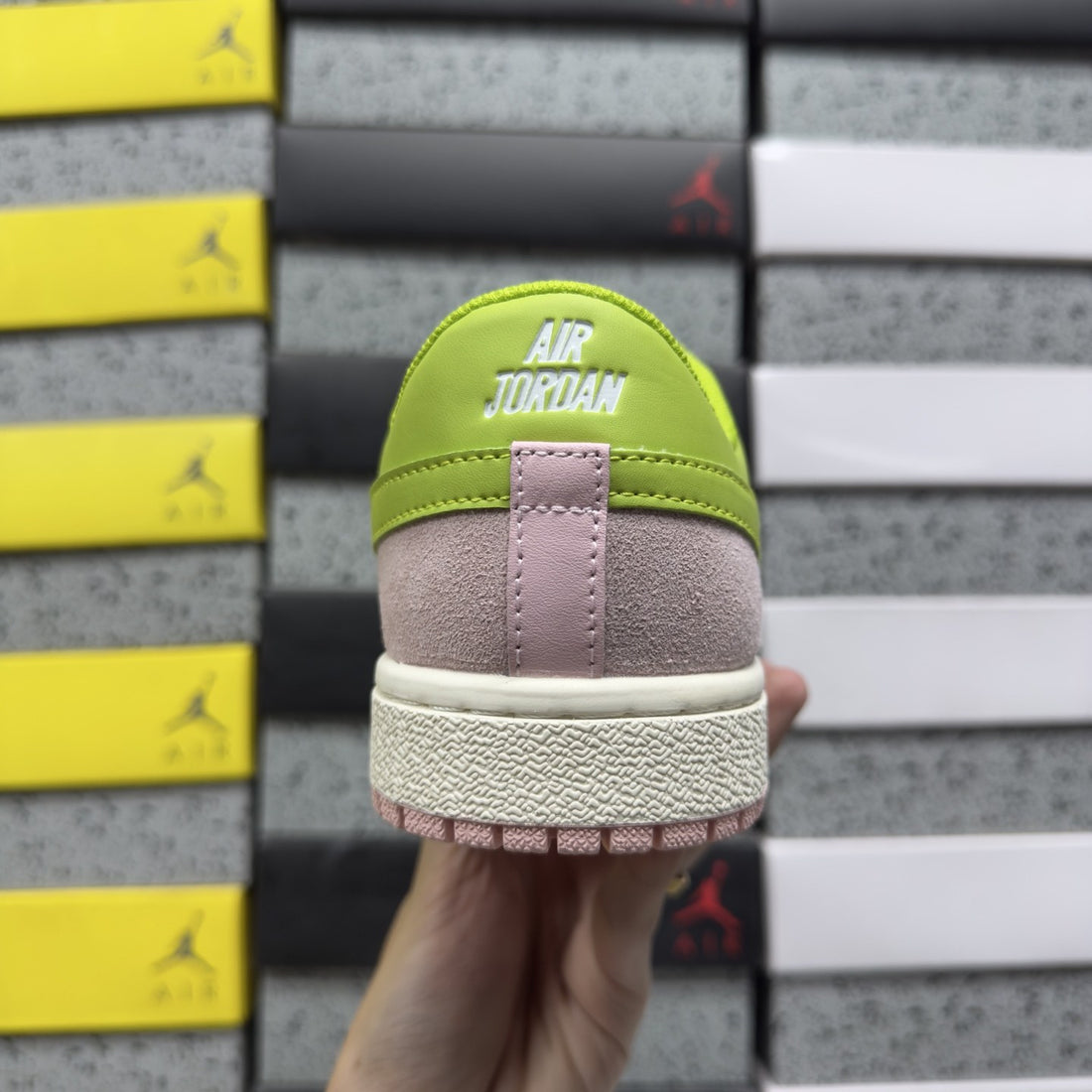 Air Jordan 1 Low OG Pink Volt