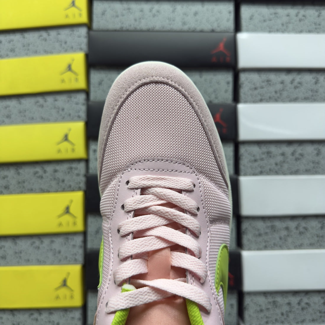 Air Jordan 1 Low OG Pink Volt