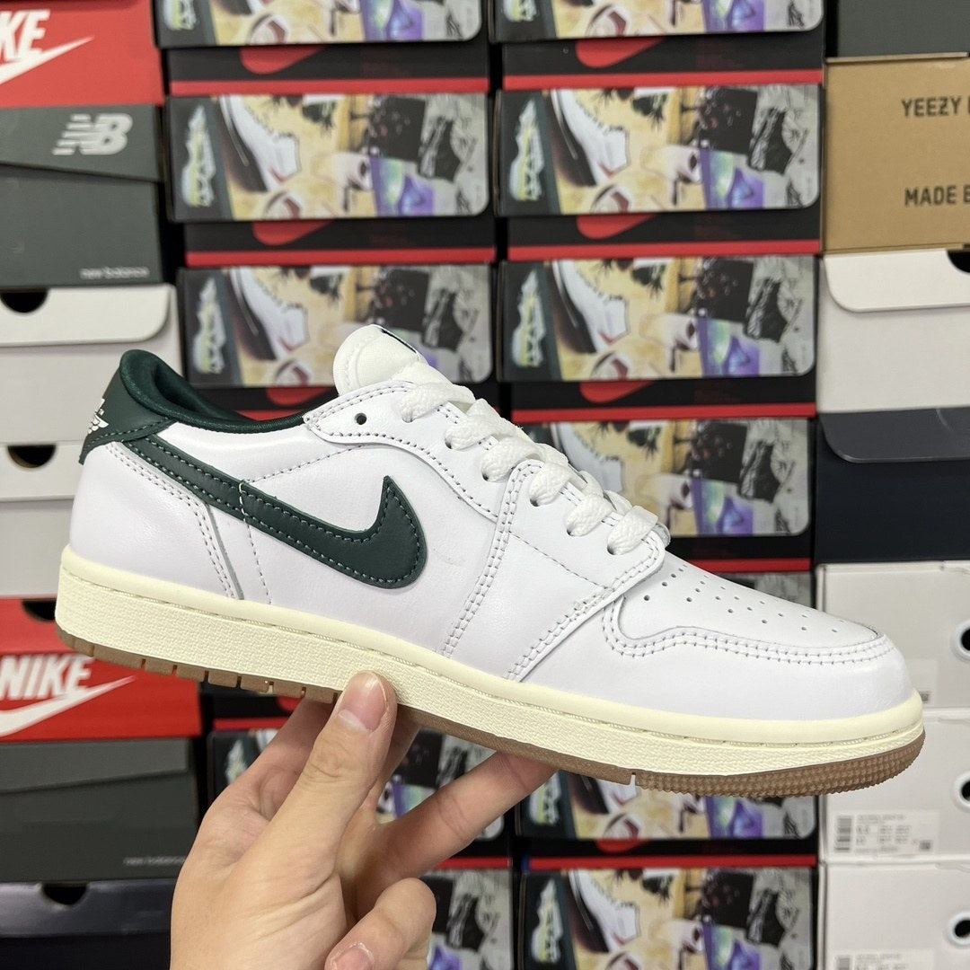 Air Jordan 1 Low OG Sail Pine Green