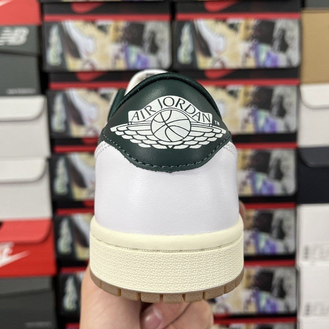 Air Jordan 1 Low OG Sail Pine Green
