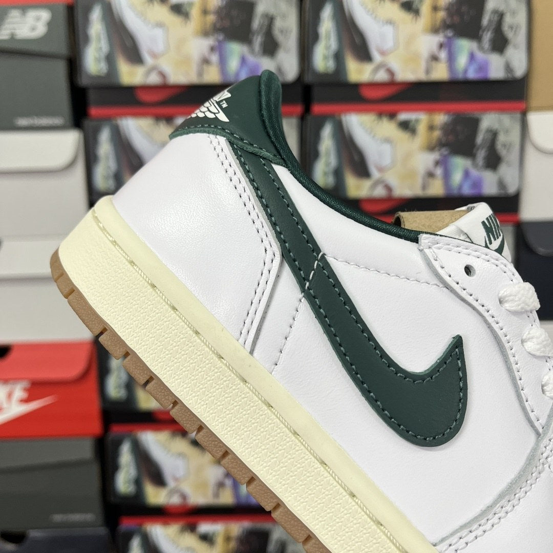 Air Jordan 1 Low OG Sail Pine Green