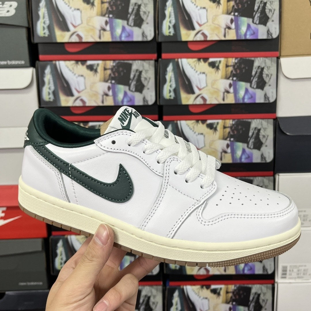 Air Jordan 1 Low OG Sail Pine Green