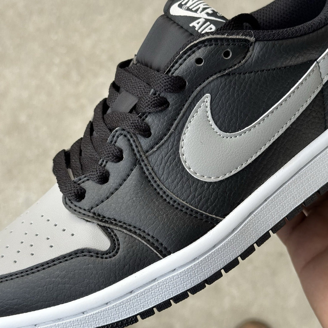 Air Jordan 1 Low OG Shadow