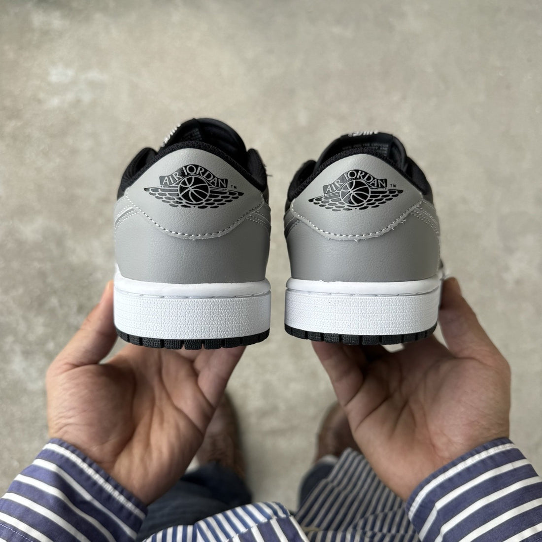 Air Jordan 1 Low OG Shadow