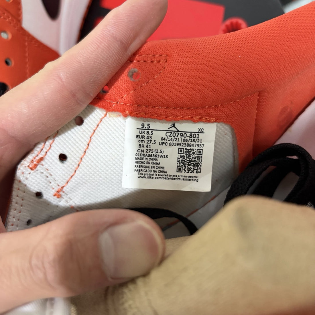 Air Jordan 1 Low OG Starfish