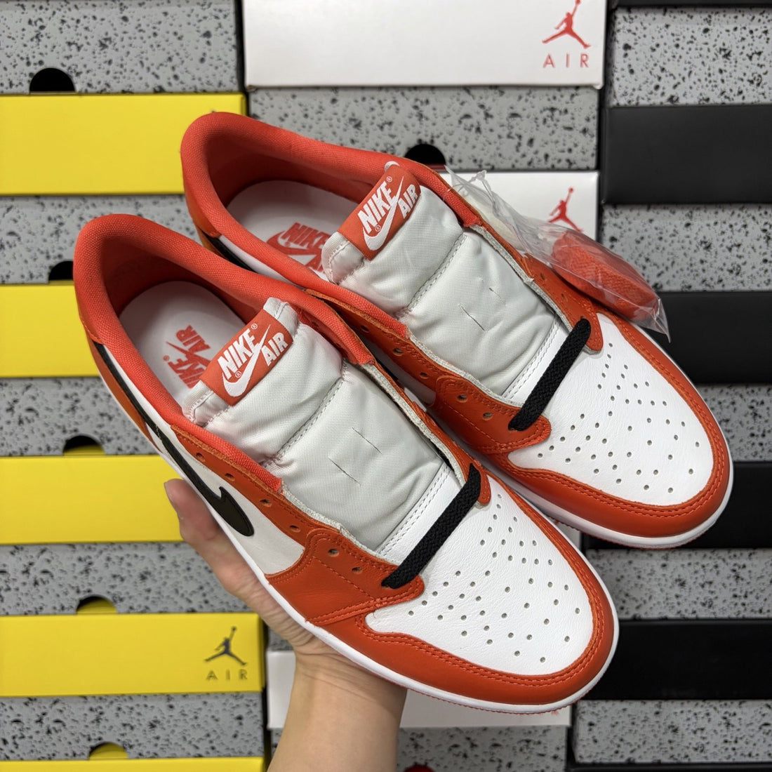 Air Jordan 1 Low OG Starfish