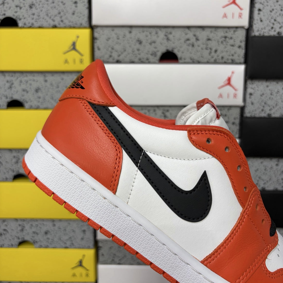 Air Jordan 1 Low OG Starfish