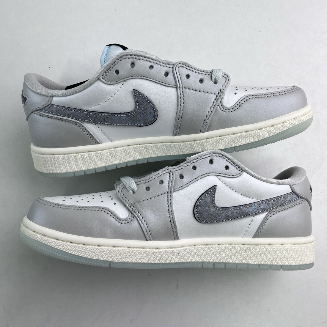 Air Jordan 1 Low OG Stealth Grey