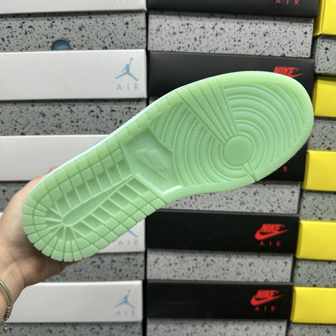 Air Jordan 1 Low OG Teal Suede