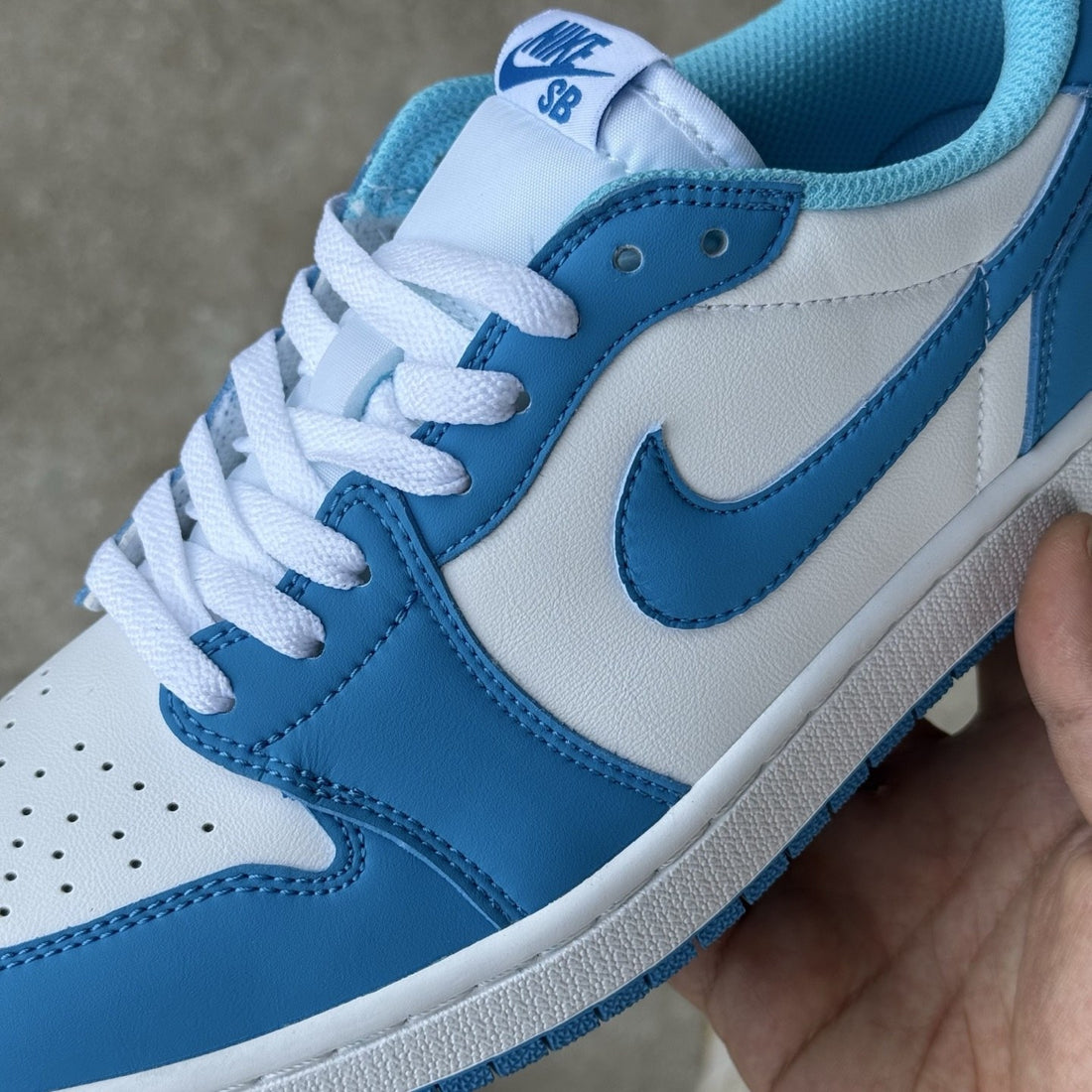 Air Jordan 1 Low OG UNC White