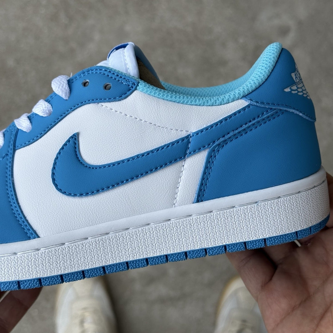 Air Jordan 1 Low OG UNC White