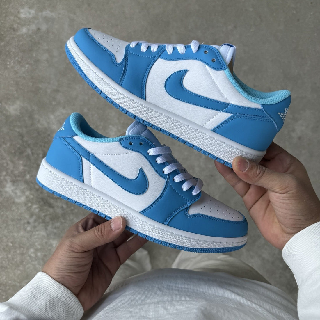 Air Jordan 1 Low OG UNC White