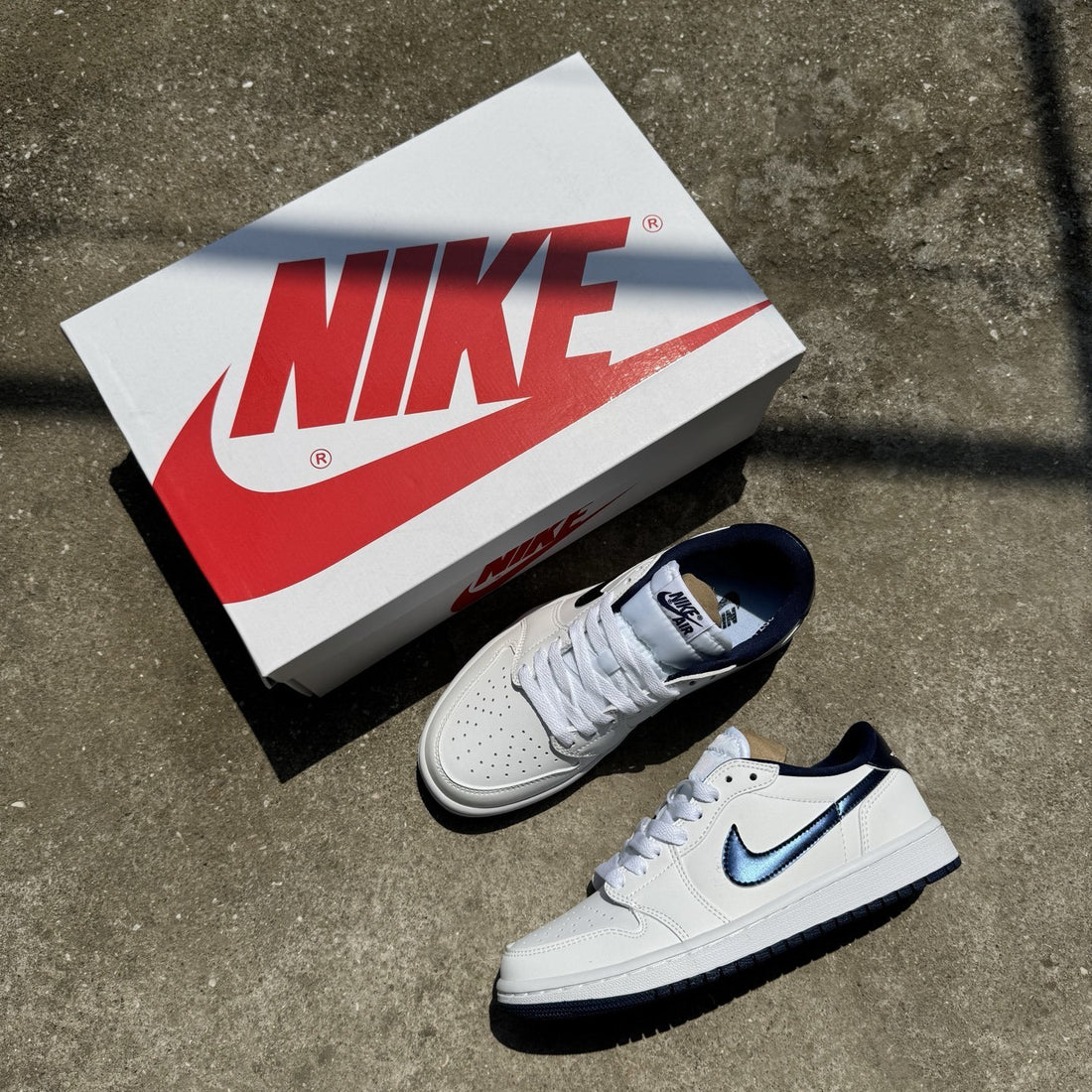 Air Jordan 1 Low OG White Navy Patent